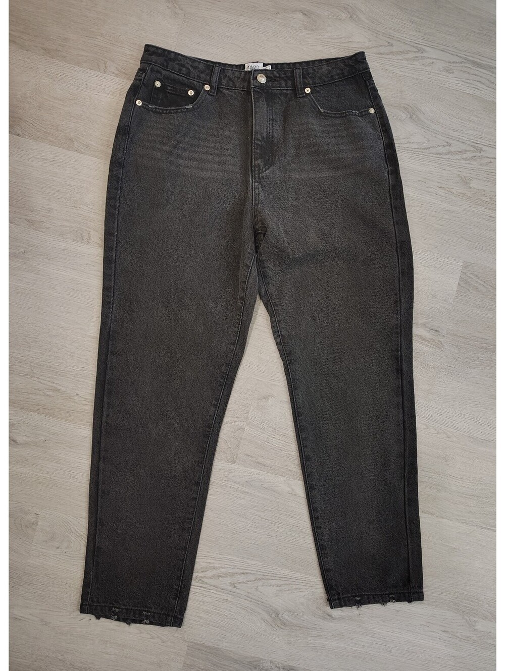 NWT! Princess Polly Zaiden black jeans. Size 8. Waist- 32 inches